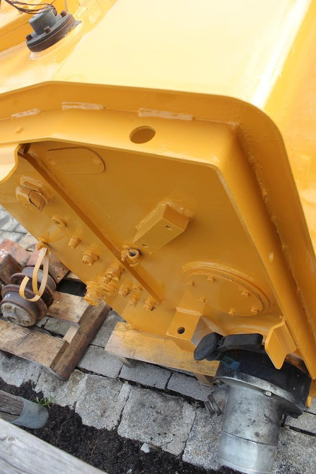 Liebherr A 904 C LIT - 연료 탱크 건설기계 용 : 사진 4 Liebherr A 904 C LIT - 연료 탱크 건설기계 용 : 사진 4