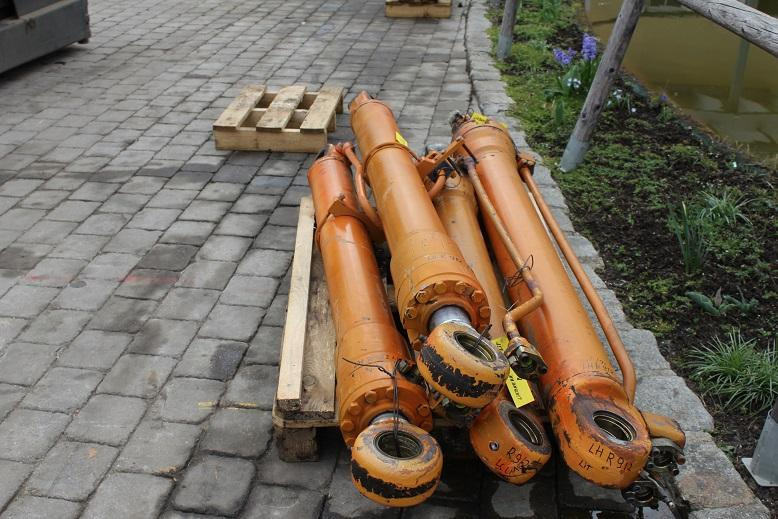 Liebherr R 912 LC LIT - 유압 실린더 건설기계 용 : 사진 3 Liebherr R 912 LC LIT - 유압 실린더 건설기계 용 : 사진 3