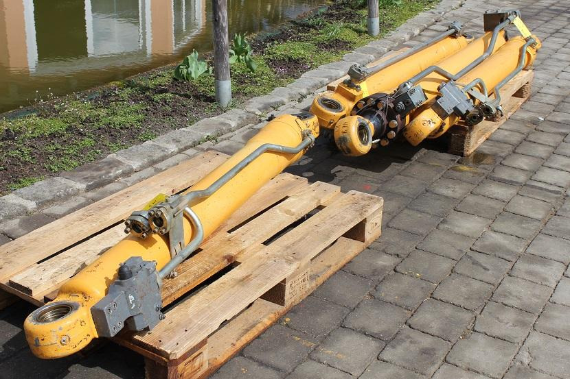 Liebherr R 914 - 유압 실린더 건설기계 용 : 사진 3 Liebherr R 914 - 유압 실린더 건설기계 용 : 사진 3