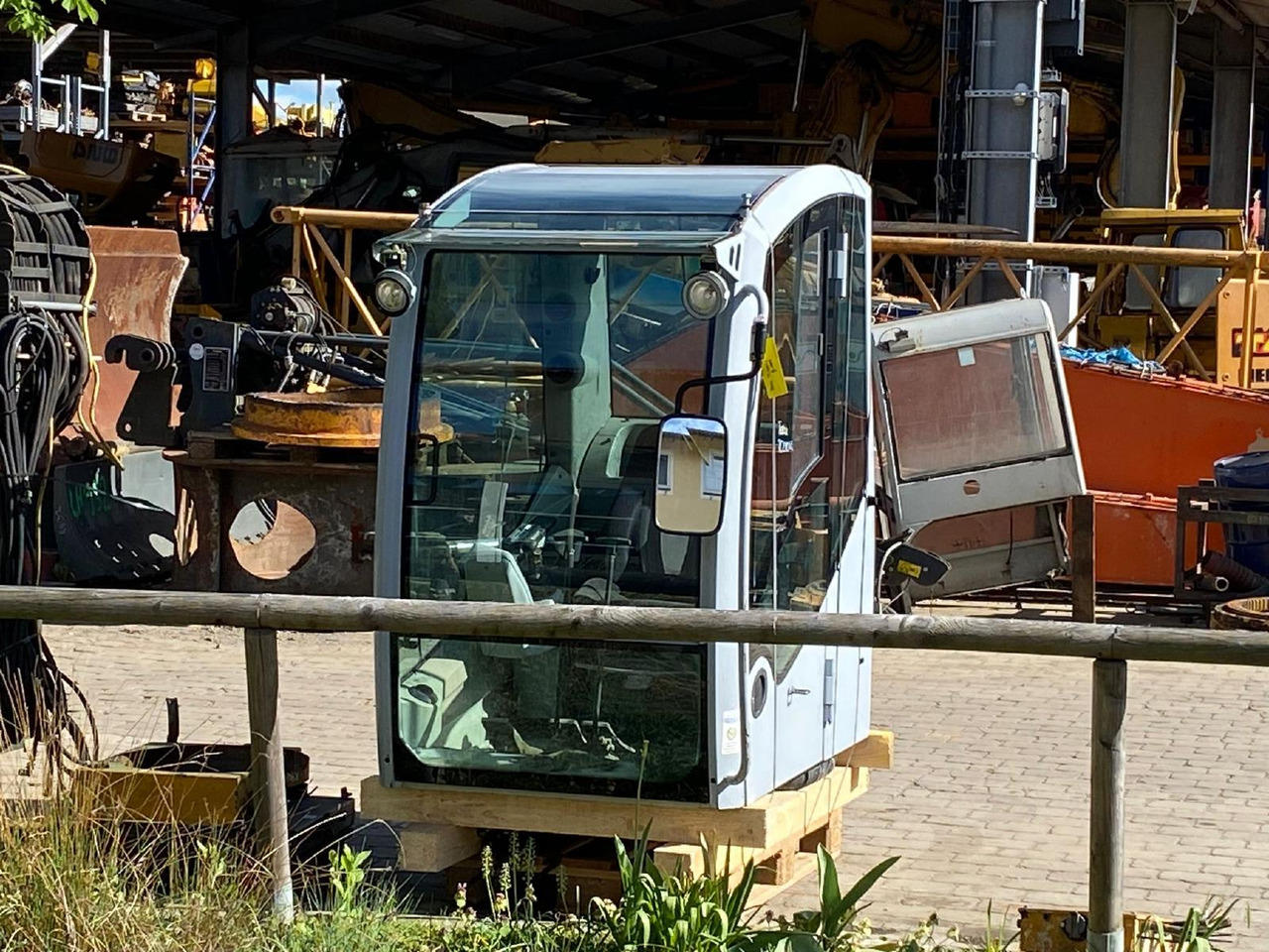 Terex TC 240 LC - 운전실 건설기계 용 : 사진 2 Terex TC 240 LC - 운전실 건설기계 용 : 사진 2