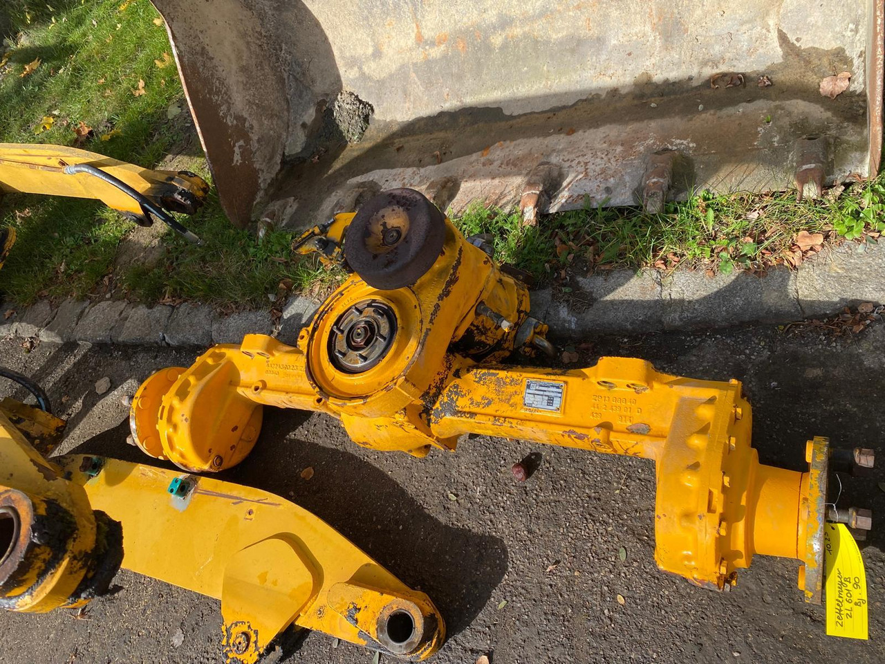 Zettelmeyer ZL 601 B ZF AV 225 - 차축 및 부품 건설기계 용 : 사진 1 Zettelmeyer ZL 601 B ZF AV 225 - 차축 및 부품 건설기계 용 : 사진 1