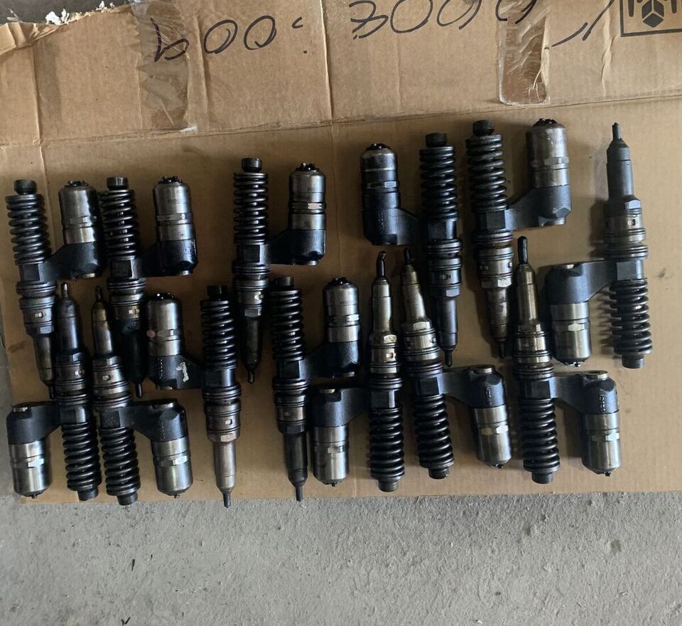 Bosch 0414701006 IVECO Stralis truck - 인젝터 트럭 용 : 사진 1 Bosch 0414701006 IVECO Stralis truck - 인젝터 트럭 용 : 사진 1