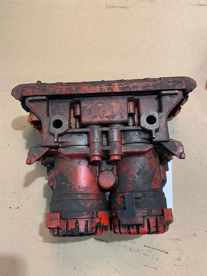 Modulator Podwójny KNORR BREMSE MAN K050210 Zawór EBS K050210 - 브레이크 밸브 트럭 용 : 사진 4 Modulator Podwójny KNORR BREMSE MAN K050210 Zawór EBS K050210 - 브레이크 밸브 트럭 용 : 사진 4