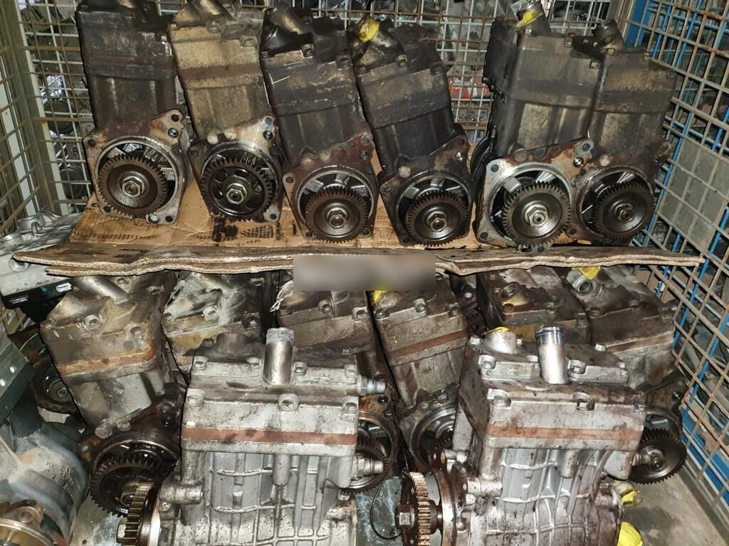 Voith LP490 A4711303215 Mercedes-Benz Actros MP4 Euro 6 A4711303215 Hurt Voith Wabco - 에어 브레이크 컴프레서 트럭 용 : 사진 4 Voith LP490 A4711303215 Mercedes-Benz Actros MP4 Euro 6 A4711303215 Hurt Voith Wabco - 에어 브레이크 컴프레서 트럭 용 : 사진 4