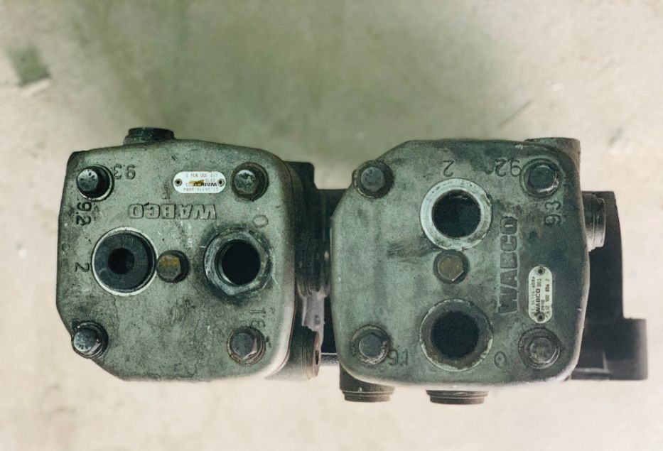 WABCO 2 cylindry oryginał 51.54112-3028 MAN TGA 51.54112-3028 - 에어 브레이크 컴프레서 트럭 용 : 사진 3 WABCO 2 cylindry oryginał 51.54112-3028 MAN TGA 51.54112-3028 - 에어 브레이크 컴프레서 트럭 용 : 사진 3