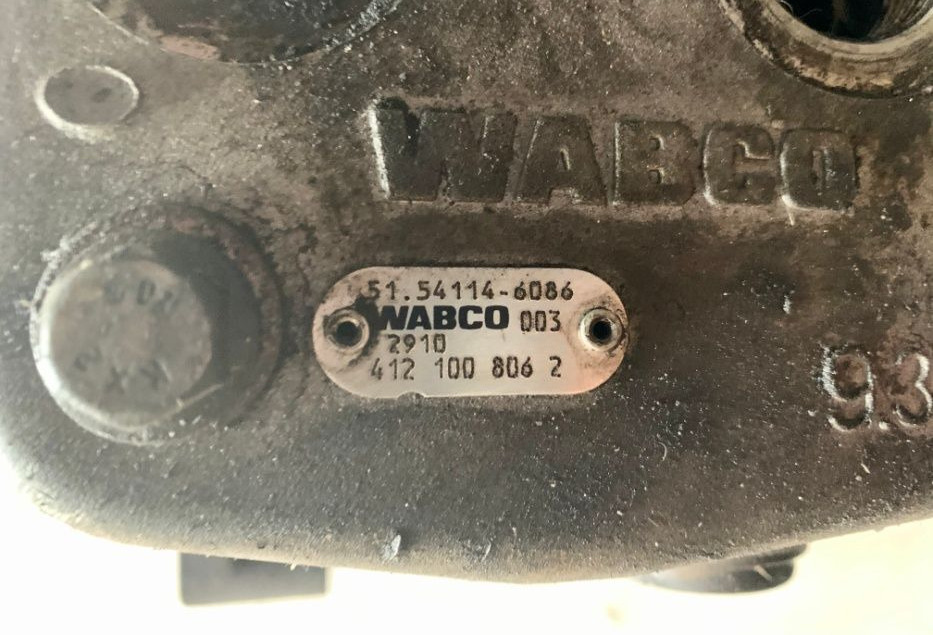 WABCO 2 cylindry oryginał 51.54112-3028 MAN TGA 51.54112-3028 - 에어 브레이크 컴프레서 트럭 용 : 사진 5 WABCO 2 cylindry oryginał 51.54112-3028 MAN TGA 51.54112-3028 - 에어 브레이크 컴프레서 트럭 용 : 사진 5