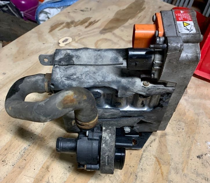 Wymiennik Ciepła Oryginał 12E.963.231B for Volkswagen GOLF VII, E-Golf automobile - 오일 쿨러 차량 용 : 사진 1 Wymiennik Ciepła Oryginał 12E.963.231B for Volkswagen GOLF VII, E-Golf automobile - 오일 쿨러 차량 용 : 사진 1