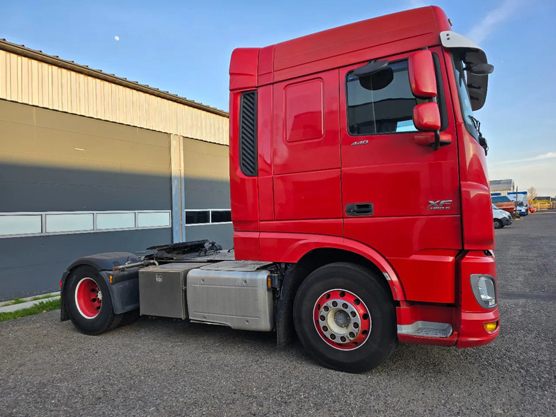DAF XF 440 Euro 6 2015 - 트랙터 유닛 : 사진 4 DAF XF 440 Euro 6 2015 - 트랙터 유닛 : 사진 4