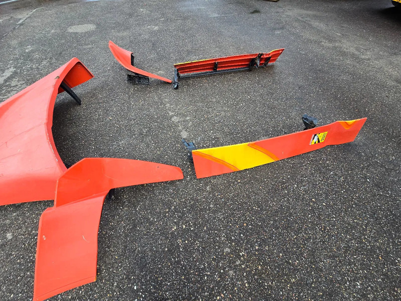 MAN TGX Spoiler - 공기역학/ 스포일러 트럭 용 : 사진 1 MAN TGX Spoiler - 공기역학/ 스포일러 트럭 용 : 사진 1