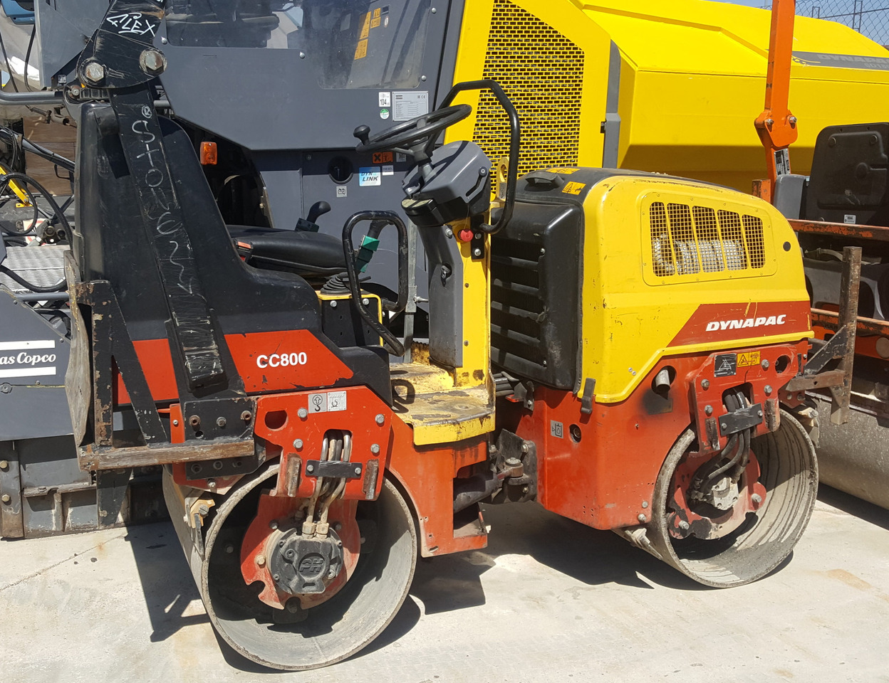 Doble Vibrante Dynapac CC 800 - 로드 롤러 : 사진 1 Doble Vibrante Dynapac CC 800 - 로드 롤러 : 사진 1