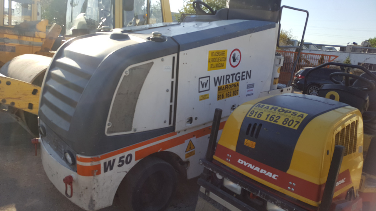 Fresadora de asfalto Wirtgen W 50 - 콜드 플래너 : 사진 1 Fresadora de asfalto Wirtgen W 50 - 콜드 플래너 : 사진 1