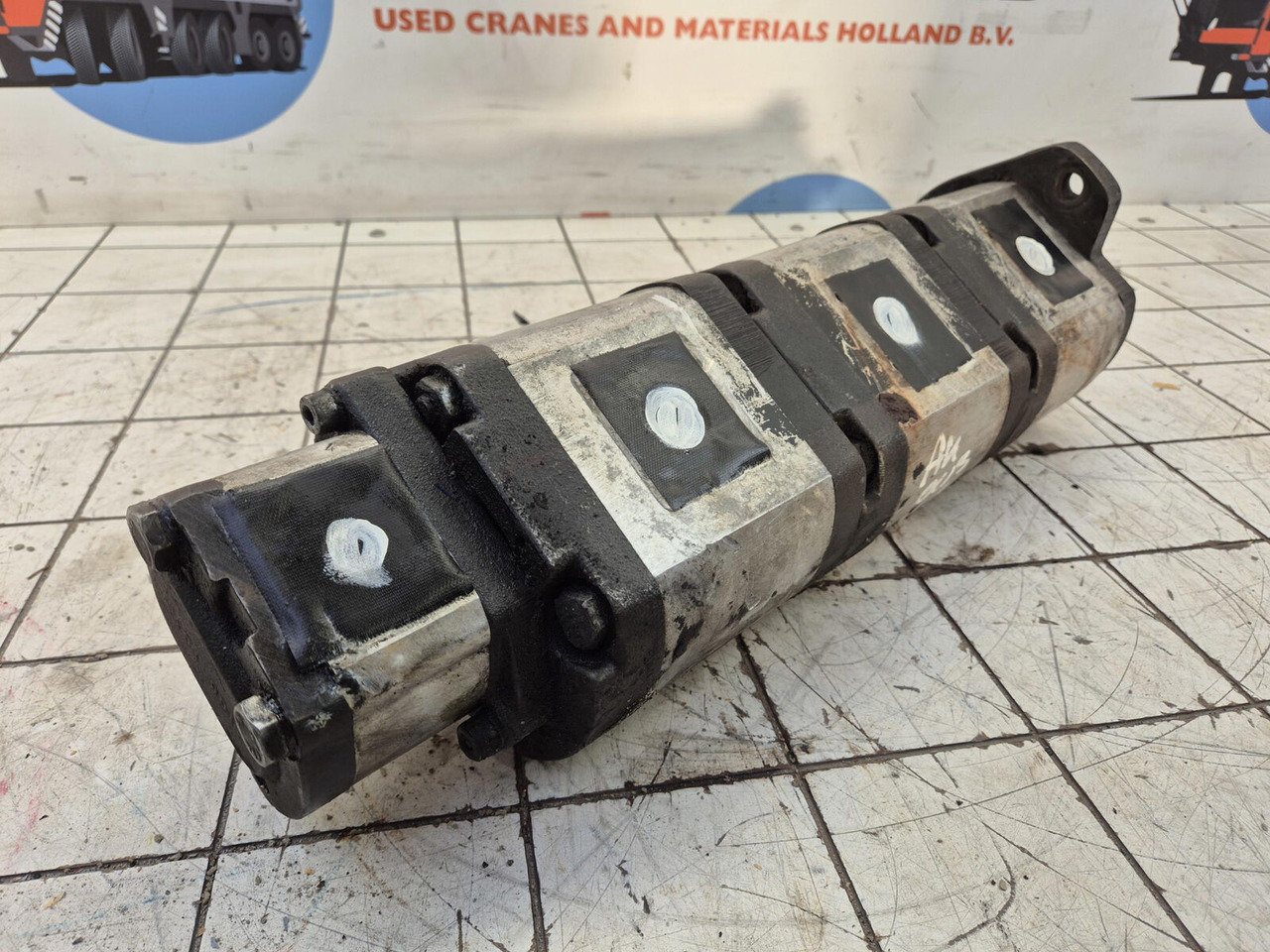 Bosch Bosch 4 way gear pump - 유압 펌프 크레인 용 : 사진 3 Bosch Bosch 4 way gear pump - 유압 펌프 크레인 용 : 사진 3