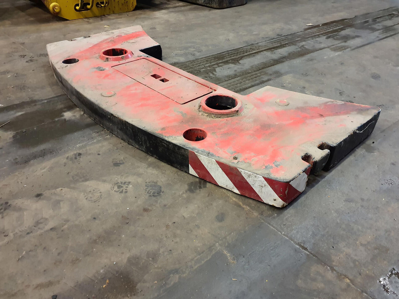 FAUN ATF 60-4 counterweight 2 ton - 카운터 웨이트 모바일 크레인 용 : 사진 4 FAUN ATF 60-4 counterweight 2 ton - 카운터 웨이트 모바일 크레인 용 : 사진 4