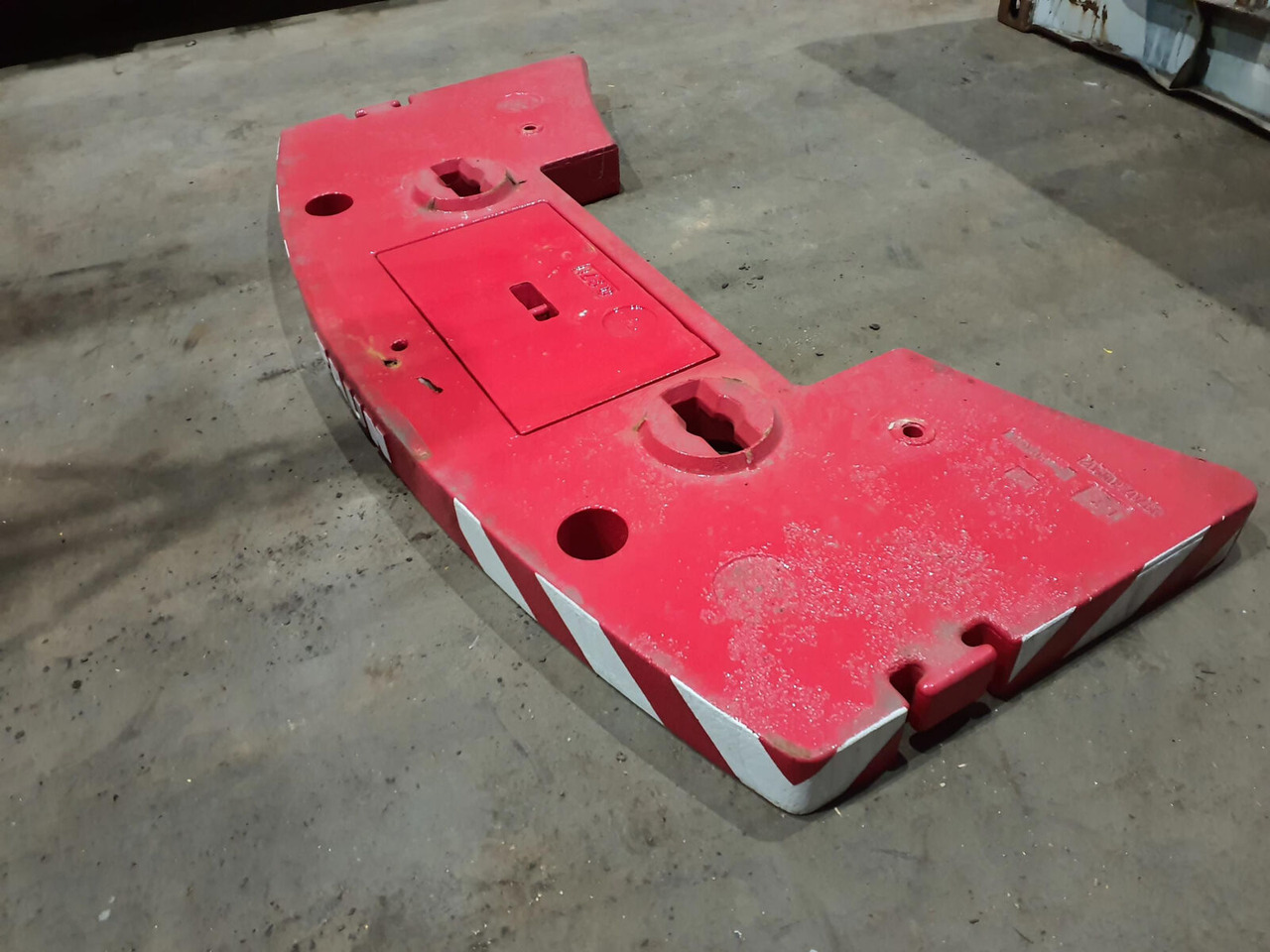 FAUN AUN HK 60 counterweight 2 ton - 카운터 웨이트 모바일 크레인 용 : 사진 4 FAUN AUN HK 60 counterweight 2 ton - 카운터 웨이트 모바일 크레인 용 : 사진 4