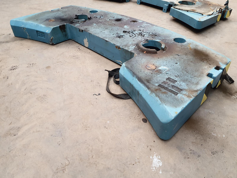 Faun ATF 60-3 counterweight 3.1 ton - 카운터 웨이트 건설기계 용 : 사진 3 Faun ATF 60-3 counterweight 3.1 ton - 카운터 웨이트 건설기계 용 : 사진 3