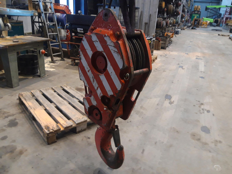 Faun Hookblock 16mm 3 sheave 32 ton - 로더 크레인 : 사진 3 Faun Hookblock 16mm 3 sheave 32 ton - 로더 크레인 : 사진 3