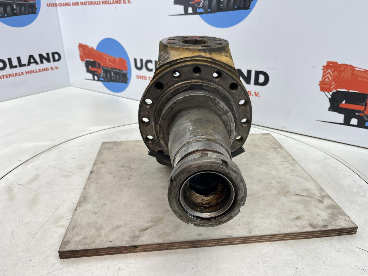 Grove AT 880 Steering knuckle 16 holes axle 2 - 스티어링 너클 모바일 크레인 용 : 사진 2 Grove AT 880 Steering knuckle 16 holes axle 2 - 스티어링 너클 모바일 크레인 용 : 사진 2