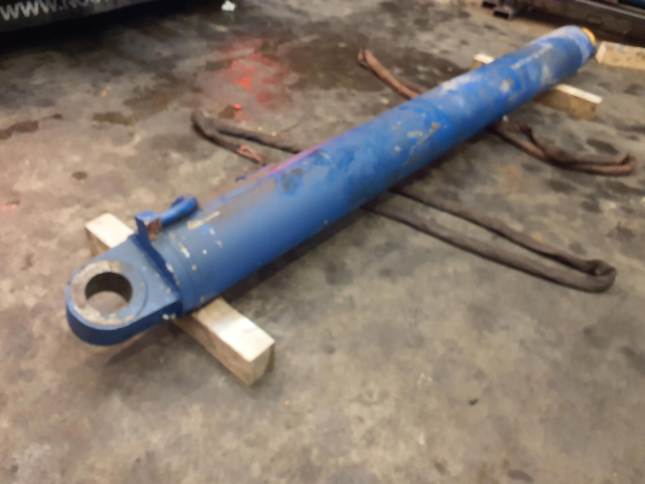 Grove GMK 3050 boom cylinder - 유압 실린더 모바일 크레인 용 : 사진 2 Grove GMK 3050 boom cylinder - 유압 실린더 모바일 크레인 용 : 사진 2