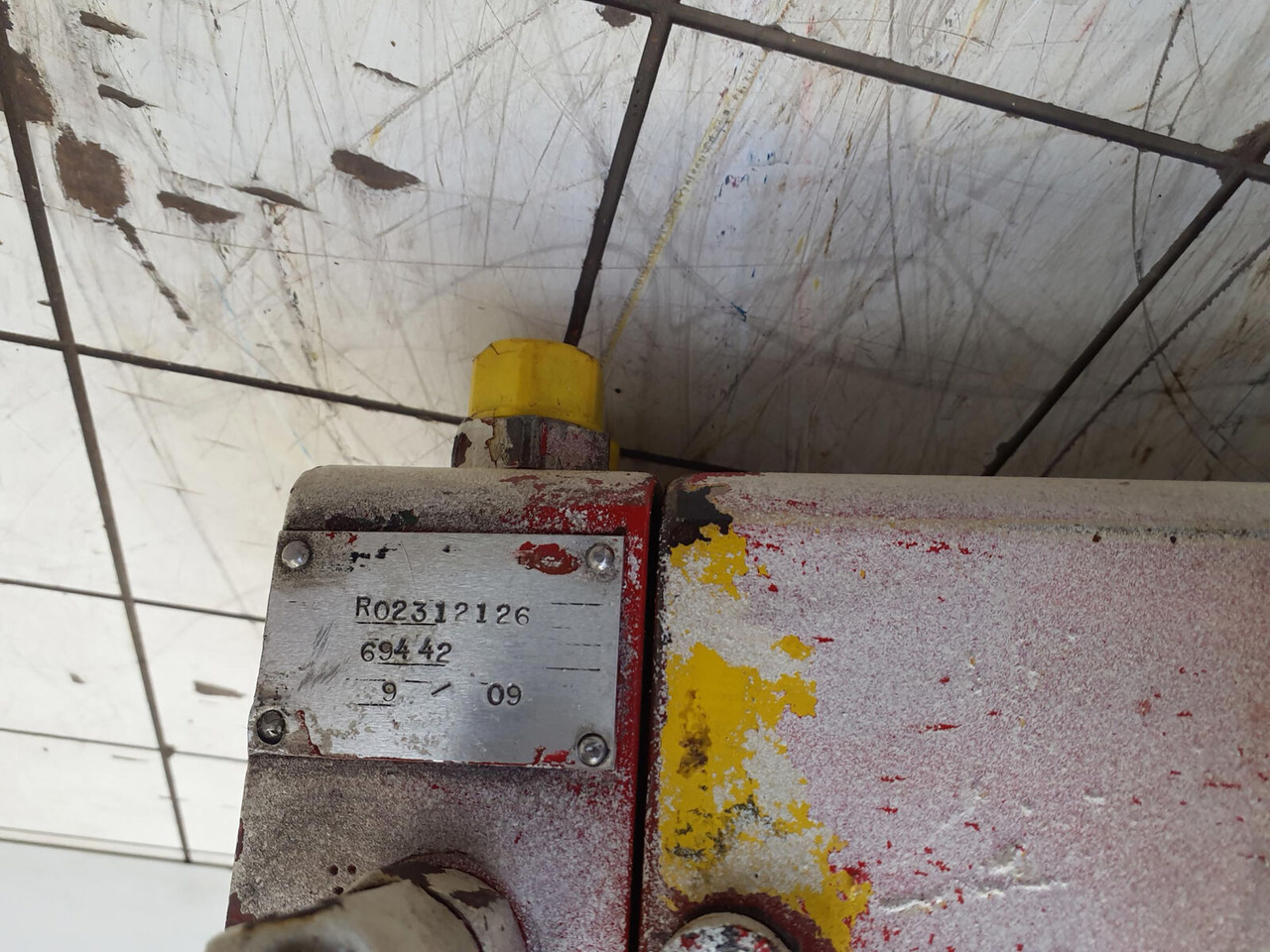 Grove GMK 3050 counterweight cylinder - 유압 실린더 모바일 크레인 용 : 사진 5 Grove GMK 3050 counterweight cylinder - 유압 실린더 모바일 크레인 용 : 사진 5