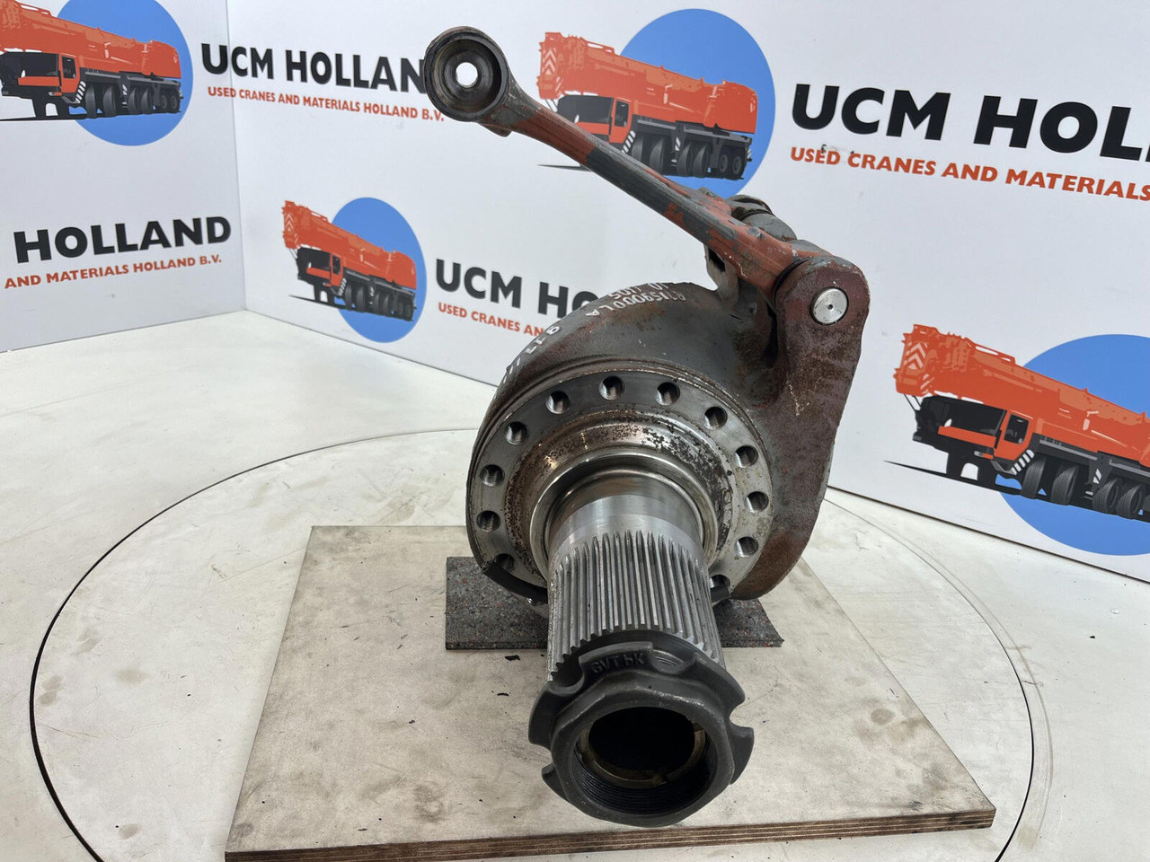Grove GMK 3055 Steering knuckle 16 holes axle 1 right - 스티어링 너클 모바일 크레인 용 : 사진 2 Grove GMK 3055 Steering knuckle 16 holes axle 1 right - 스티어링 너클 모바일 크레인 용 : 사진 2