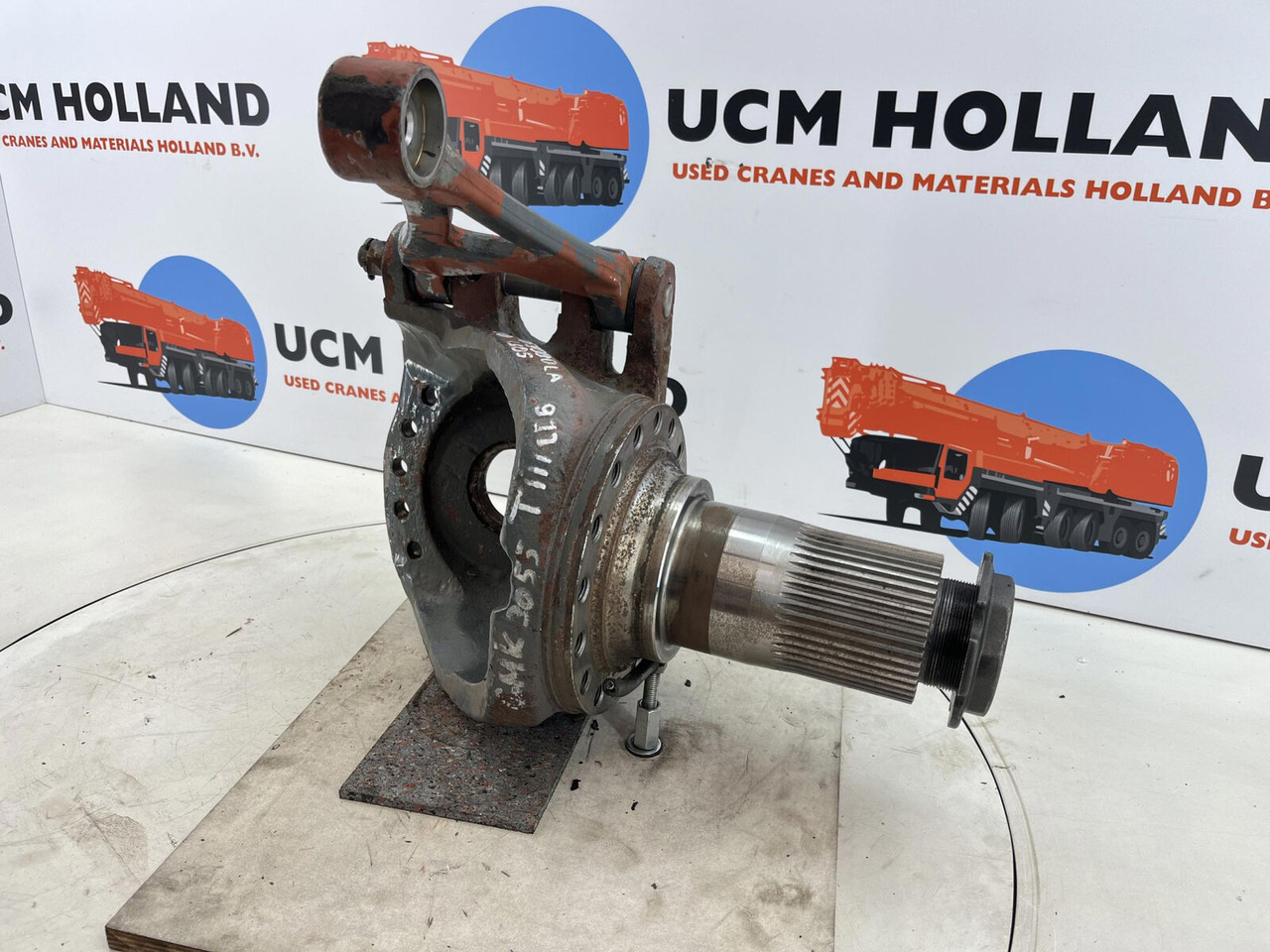 Grove GMK 3055 Steering knuckle 16 holes axle 1 right - 스티어링 너클 모바일 크레인 용 : 사진 3 Grove GMK 3055 Steering knuckle 16 holes axle 1 right - 스티어링 너클 모바일 크레인 용 : 사진 3