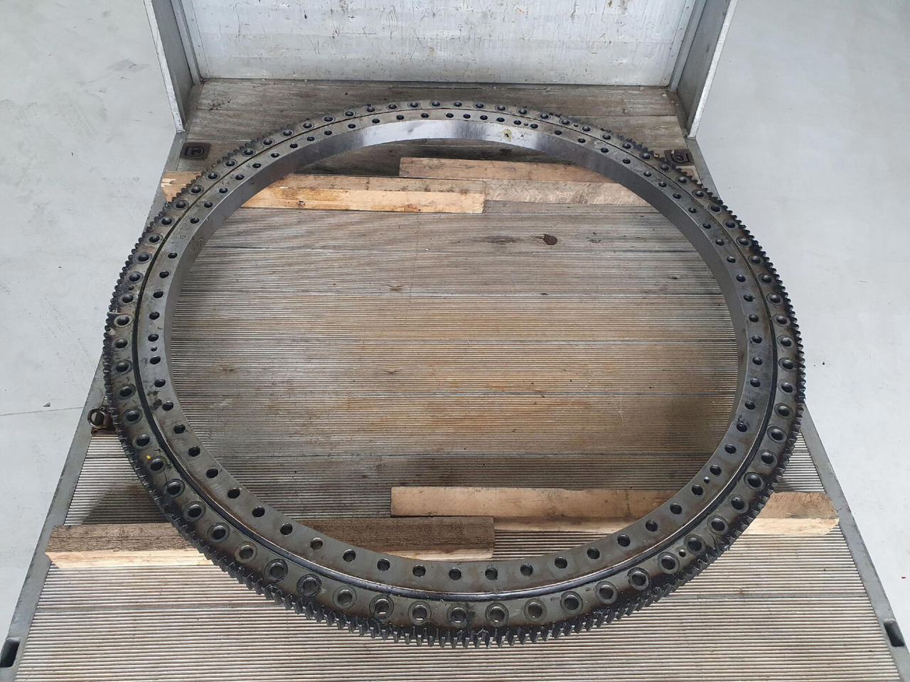 Grove GMK 4100L slewing gear - 선회 링 모바일 크레인 용 : 사진 4 Grove GMK 4100L slewing gear - 선회 링 모바일 크레인 용 : 사진 4