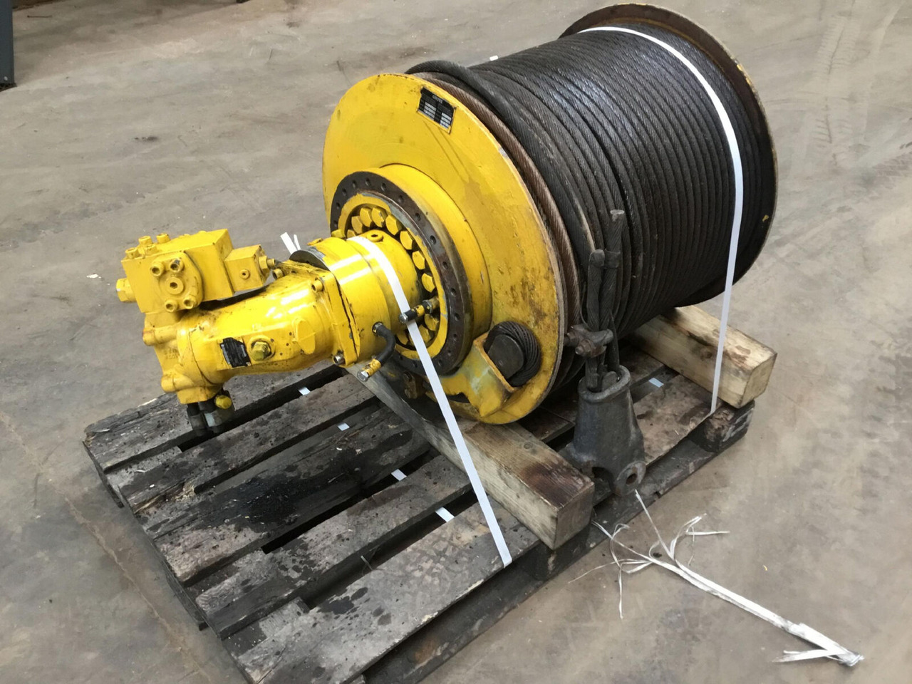 Grove GMK 5100 Main hoist winch - 윈치 모바일 크레인 용 : 사진 1 Grove GMK 5100 Main hoist winch - 윈치 모바일 크레인 용 : 사진 1