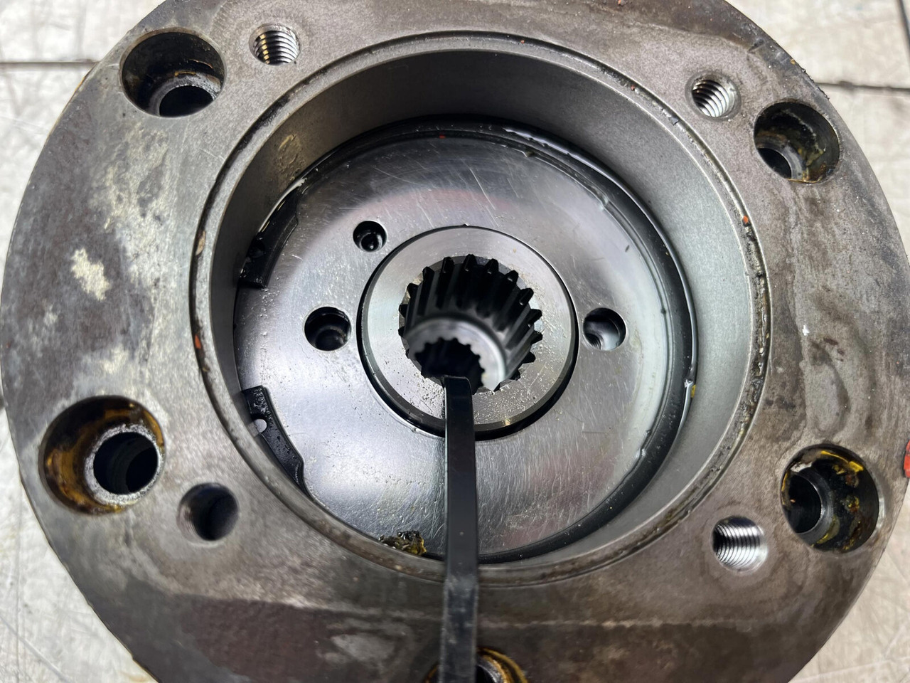 Grove GMK 6300L multiple-disk brake - 스윙 모터 모바일 크레인 용 : 사진 4 Grove GMK 6300L multiple-disk brake - 스윙 모터 모바일 크레인 용 : 사진 4