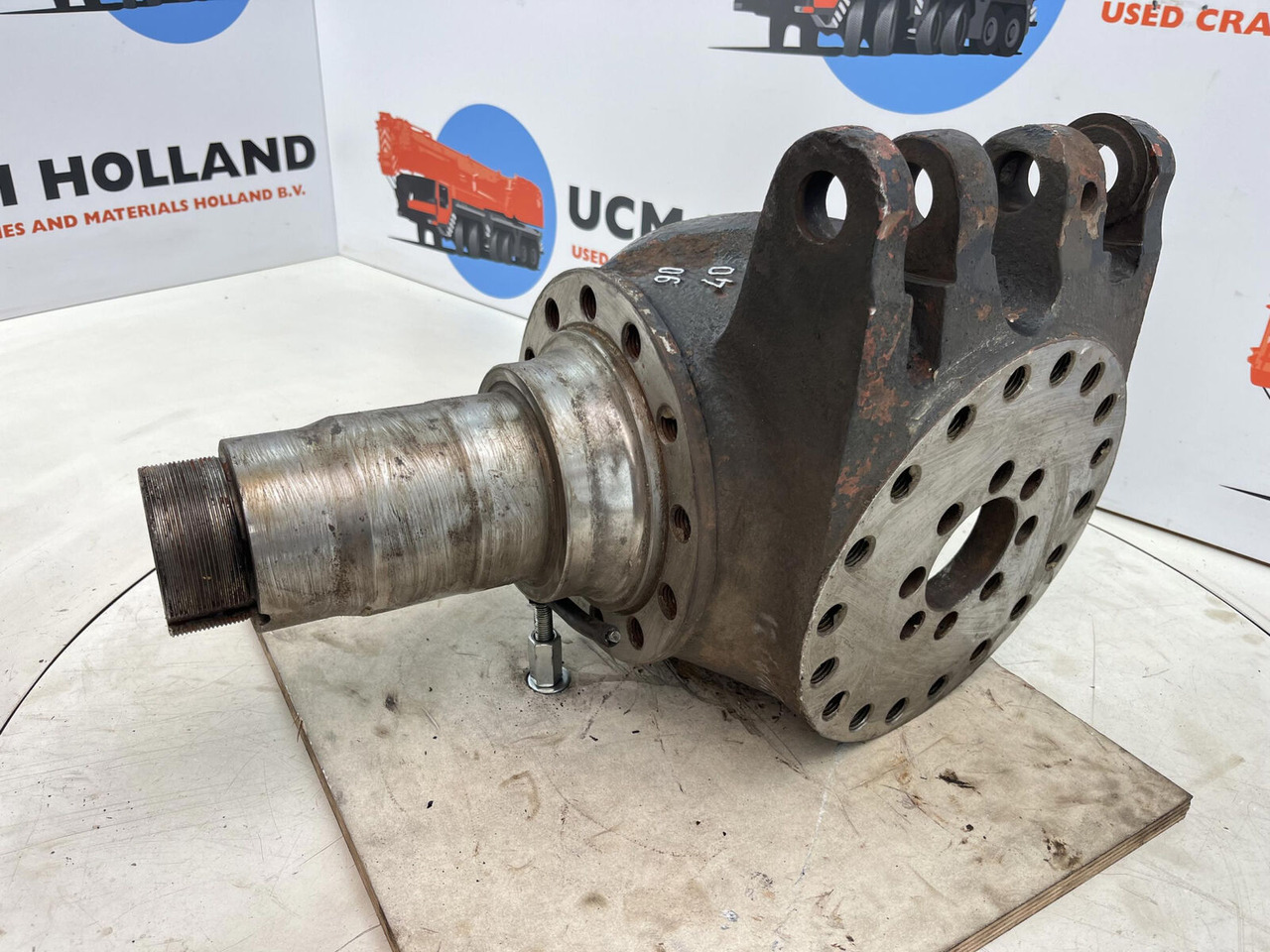 Grove GMK Steering knuckle 12 holes - 스티어링 너클 모바일 크레인 용 : 사진 1 Grove GMK Steering knuckle 12 holes - 스티어링 너클 모바일 크레인 용 : 사진 1