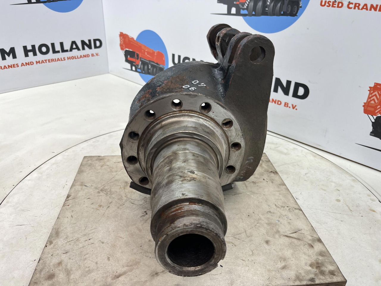 Grove GMK Steering knuckle 12 holes - 스티어링 너클 모바일 크레인 용 : 사진 2 Grove GMK Steering knuckle 12 holes - 스티어링 너클 모바일 크레인 용 : 사진 2