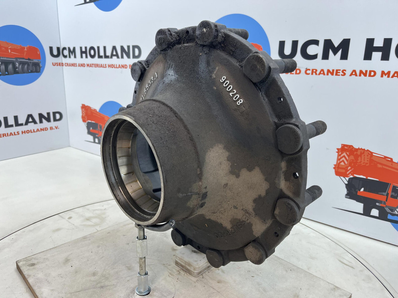 Krupp KMK 3045 Megatrak wheel hub - 휠 허브 크레인 용 : 사진 4 Krupp KMK 3045 Megatrak wheel hub - 휠 허브 크레인 용 : 사진 4