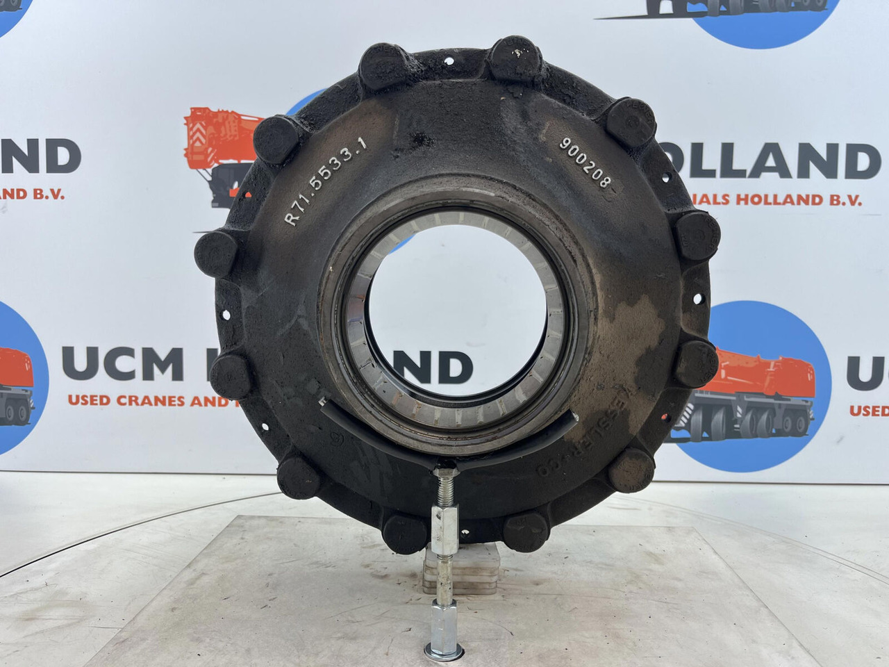Krupp KMK 3045 Megatrak wheel hub - 휠 허브 크레인 용 : 사진 5 Krupp KMK 3045 Megatrak wheel hub - 휠 허브 크레인 용 : 사진 5