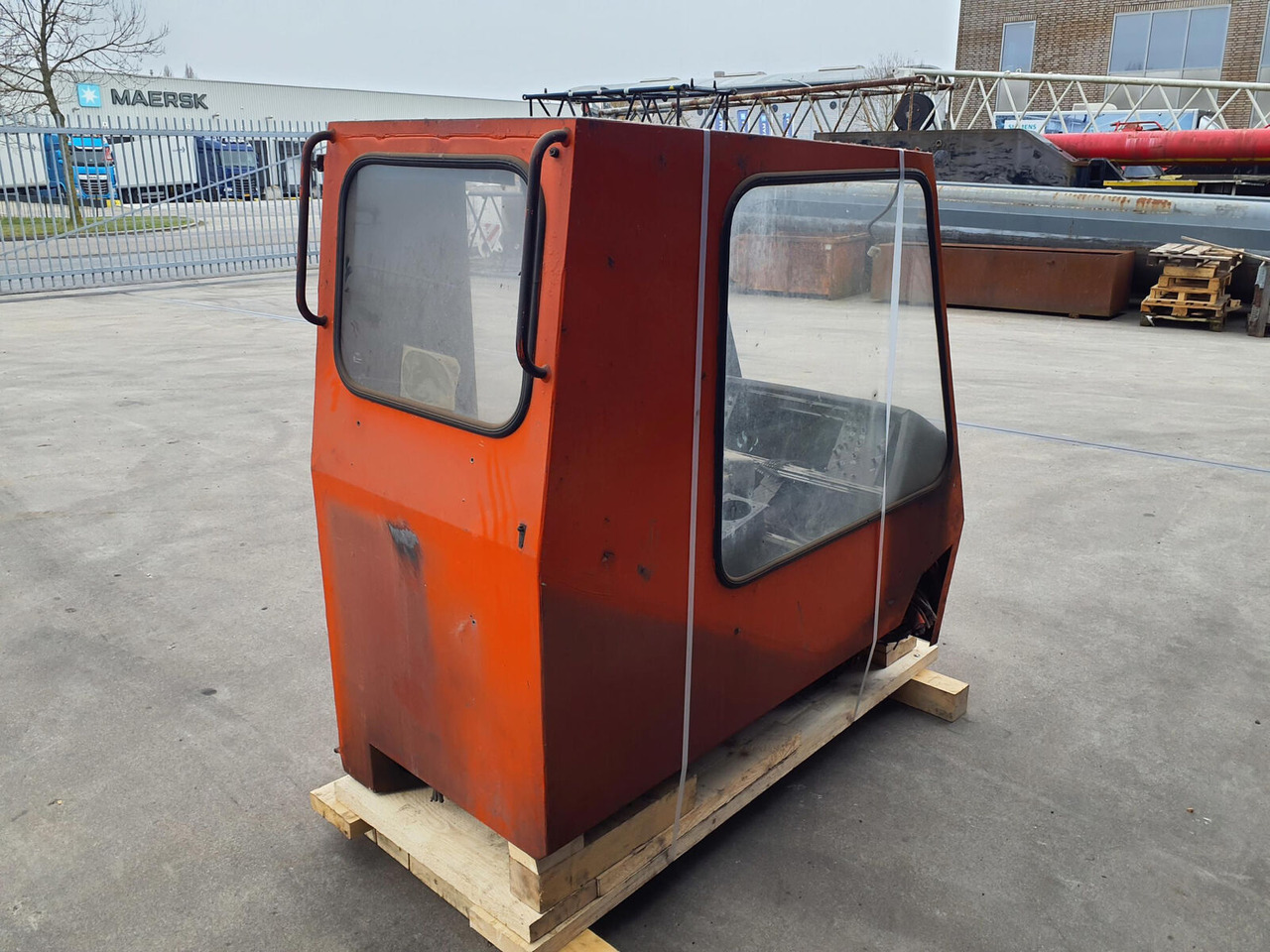 Krupp KMK 3045 upper cabin - 운전실 모바일 크레인 용 : 사진 3 Krupp KMK 3045 upper cabin - 운전실 모바일 크레인 용 : 사진 3