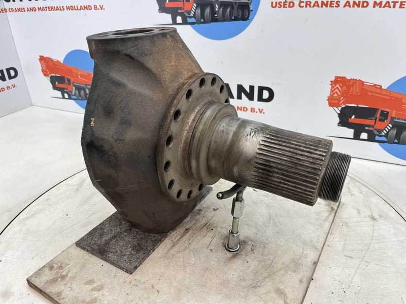 Liebherr 16 holes axle 1 - 스티어링 너클 크레인 용 : 사진 3 Liebherr 16 holes axle 1 - 스티어링 너클 크레인 용 : 사진 3