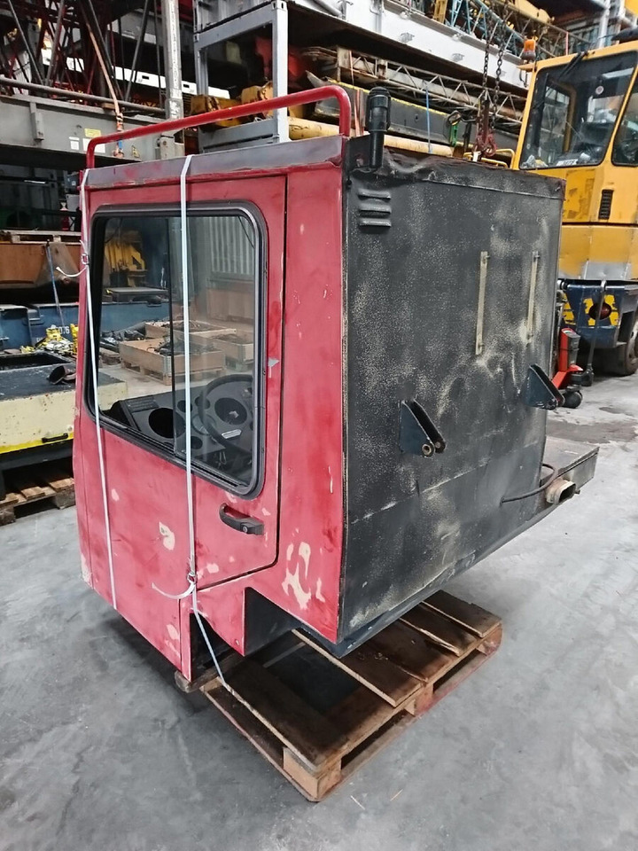 Liebherr LTM 1035 lower cabin - 운전실 모바일 크레인 용 : 사진 3 Liebherr LTM 1035 lower cabin - 운전실 모바일 크레인 용 : 사진 3