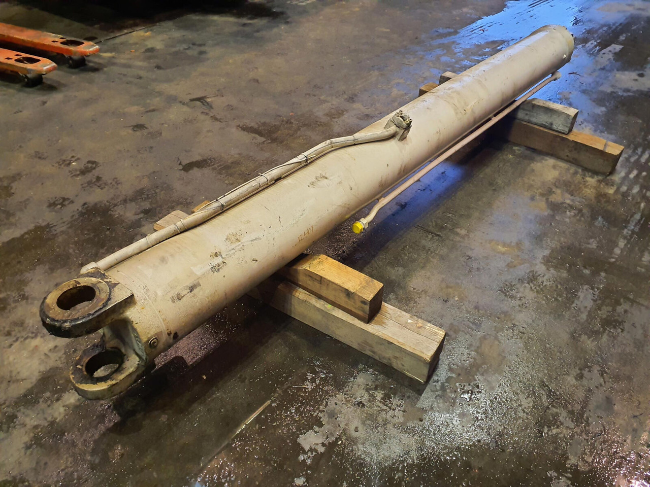 Liebherr LTM 1045-3.1 boom cylinder - 유압 실린더 모바일 크레인 용 : 사진 4 Liebherr LTM 1045-3.1 boom cylinder - 유압 실린더 모바일 크레인 용 : 사진 4