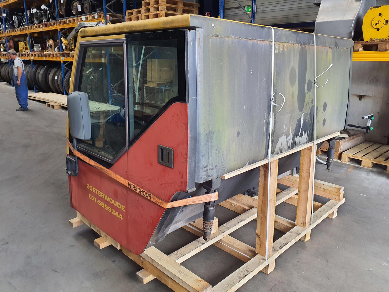 Liebherr LTM 1060-2 drivers cabin - 운전실 크레인 용 : 사진 4 Liebherr LTM 1060-2 drivers cabin - 운전실 크레인 용 : 사진 4