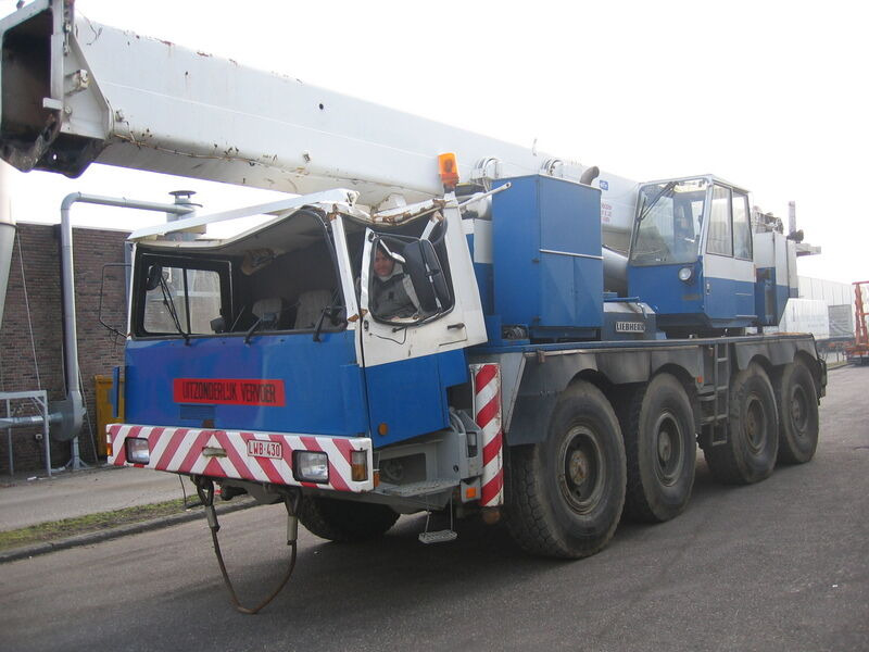 Liebherr LTM 1060`for parts - 모바일 크레인 : 사진 1 Liebherr LTM 1060`for parts - 모바일 크레인 : 사진 1