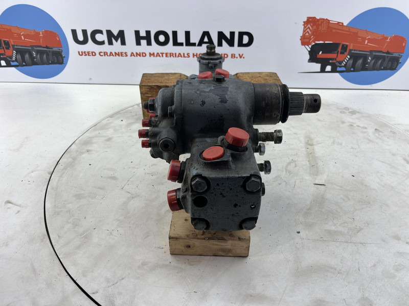 Liebherr LTM 1070 steering box - 스티어링 칼럼 크레인 용 : 사진 4 Liebherr LTM 1070 steering box - 스티어링 칼럼 크레인 용 : 사진 4