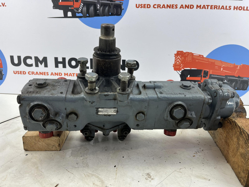 Liebherr LTM 1070 steering box - 스티어링 칼럼 크레인 용 : 사진 5 Liebherr LTM 1070 steering box - 스티어링 칼럼 크레인 용 : 사진 5