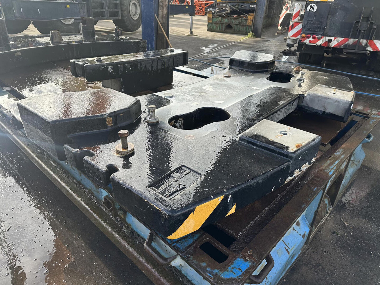 Liebherr LTM 1100-5.2 Counterweight 5 ton - 카운터 웨이트 모바일 크레인 용 : 사진 3 Liebherr LTM 1100-5.2 Counterweight 5 ton - 카운터 웨이트 모바일 크레인 용 : 사진 3