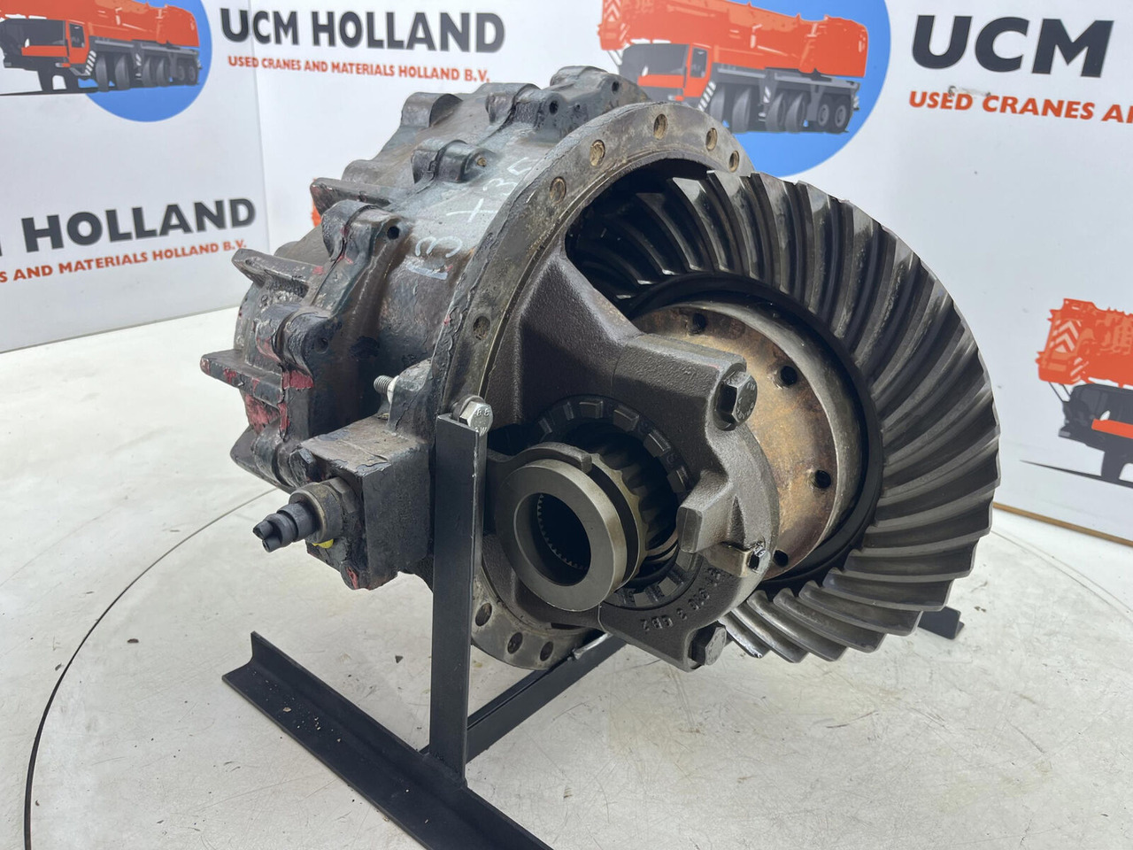 Liebherr LTM 1160 drive through differential 13x35 axle 5 - 차동기어 모바일 크레인 용 : 사진 1 Liebherr LTM 1160 drive through differential 13x35 axle 5 - 차동기어 모바일 크레인 용 : 사진 1
