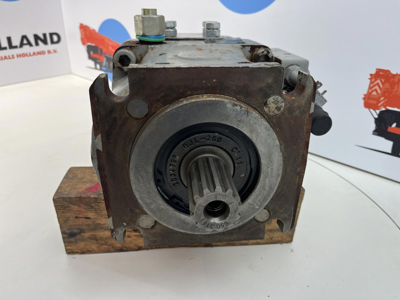 Liebherr LTM 1200/1 Variable pump A11V130 - 유압 펌프 모바일 크레인 용 : 사진 2 Liebherr LTM 1200/1 Variable pump A11V130 - 유압 펌프 모바일 크레인 용 : 사진 2