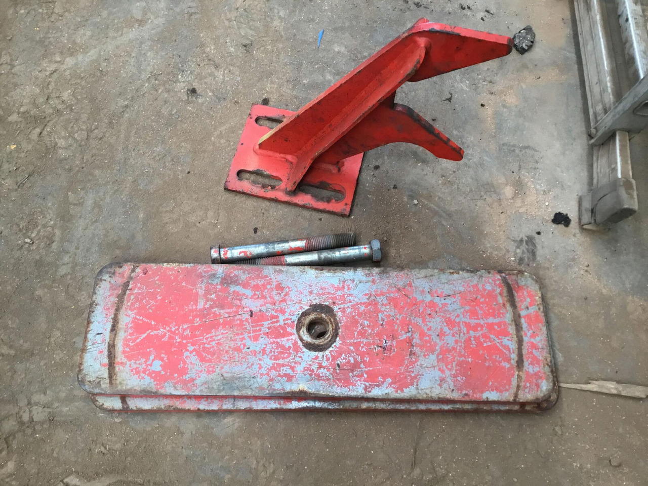 Liebherr LTM 1500-8.1 counterweight support tray - 보디 및 외관 모바일 크레인 용 : 사진 5 Liebherr LTM 1500-8.1 counterweight support tray - 보디 및 외관 모바일 크레인 용 : 사진 5