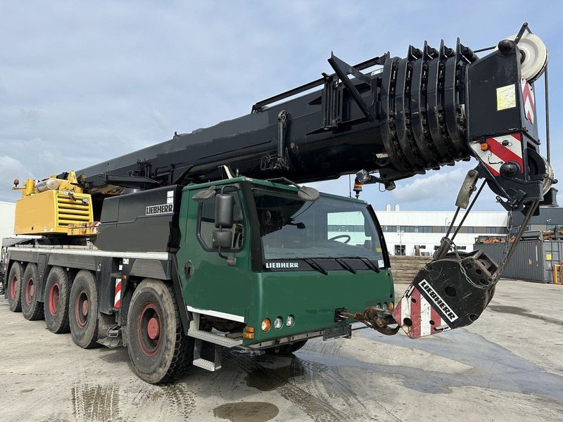 Liebherr Liebherr LTM 1130-5.1 - 전천후 지형 크레인 : 사진 1 Liebherr Liebherr LTM 1130-5.1 - 전천후 지형 크레인 : 사진 1