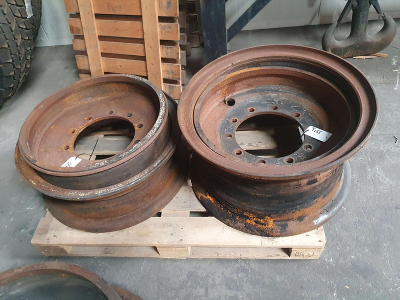 Liebherr Rim 385/95R25 10 12.5 3p - 림 크레인 용 : 사진 2 Liebherr Rim 385/95R25 10 12.5 3p - 림 크레인 용 : 사진 2