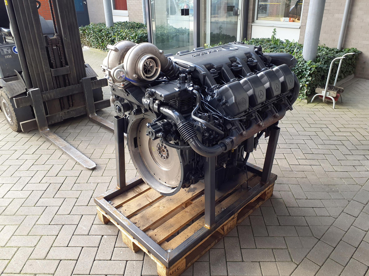 Mercedes-Benz GMK 6400 engine OM502LA - 엔진 모바일 크레인 용 : 사진 3 Mercedes-Benz GMK 6400 engine OM502LA - 엔진 모바일 크레인 용 : 사진 3