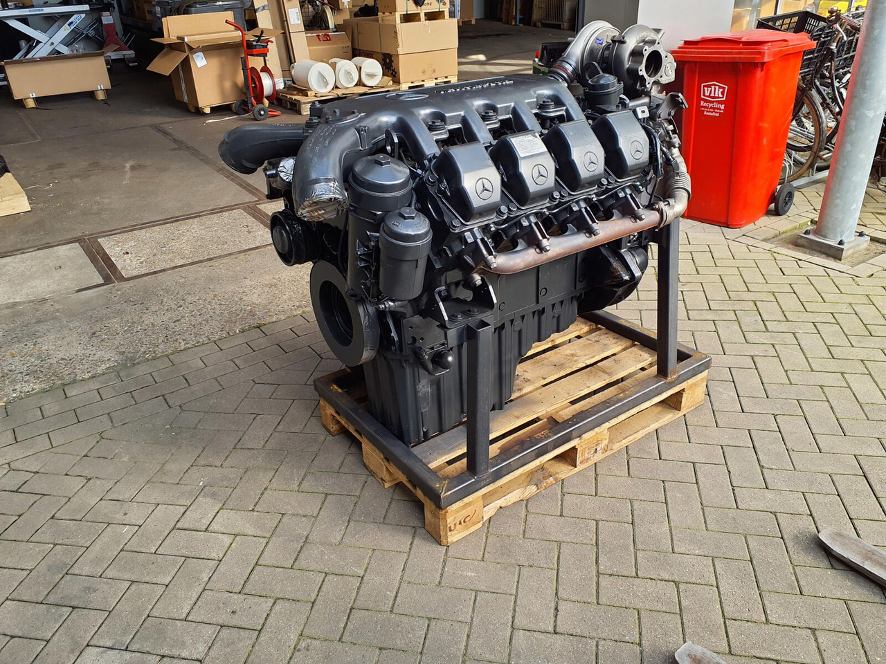 Mercedes-Benz GMK 6400 engine OM502LA - 엔진 모바일 크레인 용 : 사진 2 Mercedes-Benz GMK 6400 engine OM502LA - 엔진 모바일 크레인 용 : 사진 2