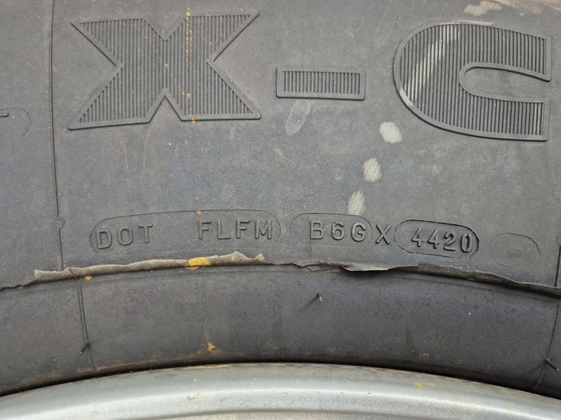 Michelin Wheel 445/95R25 10 12 1p - 휠 및 타이어 크레인 용 : 사진 4 Michelin Wheel 445/95R25 10 12 1p - 휠 및 타이어 크레인 용 : 사진 4