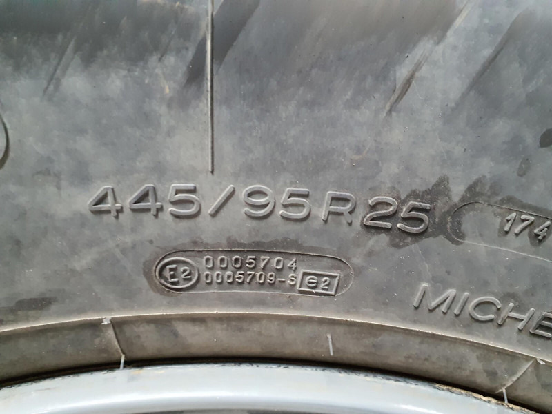 Michelin Wheel 445/95R25 10 12 1p - 휠 및 타이어 크레인 용 : 사진 4 Michelin Wheel 445/95R25 10 12 1p - 휠 및 타이어 크레인 용 : 사진 4